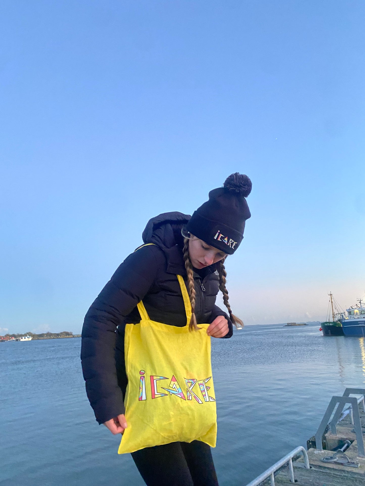 Tote bag